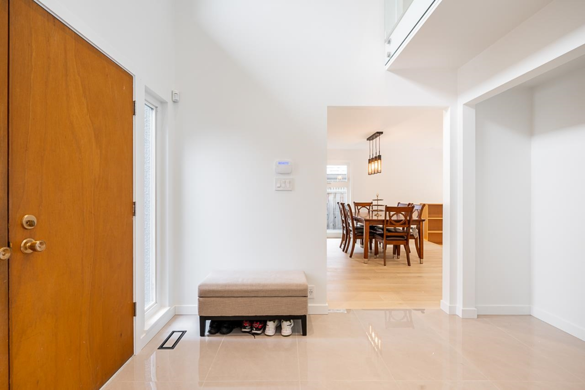 Laundry Room Photo of 6540 Juniper Drive, Richmond, BC