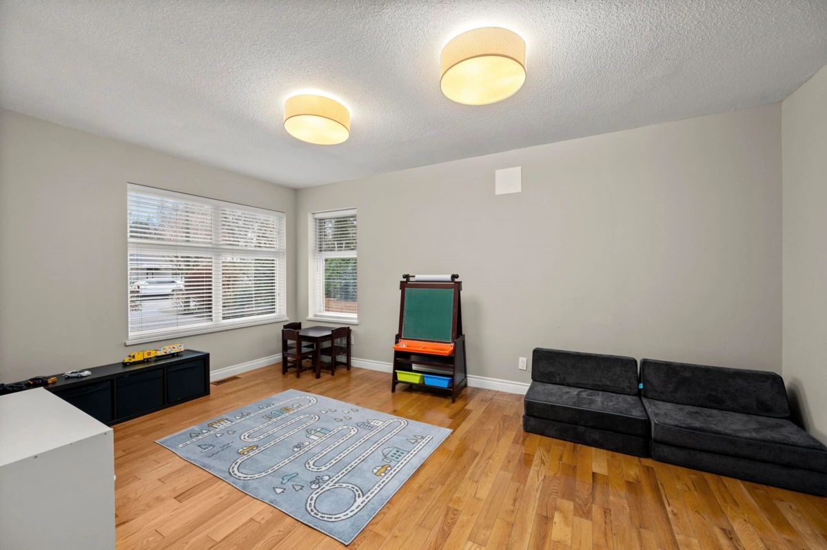 Basement Recreation Room Photo of 8995 Trattle Street, Langley, BC