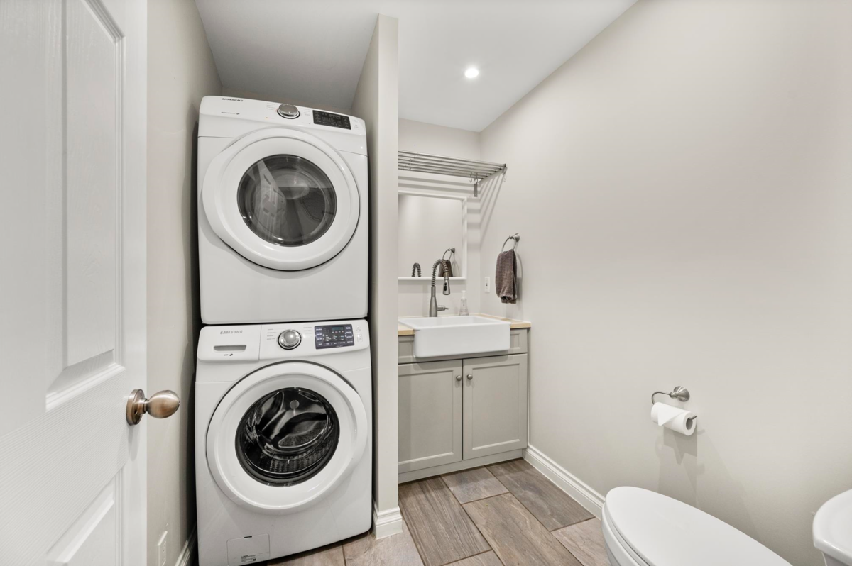 Mudroom Photo of 8995 Trattle Street, Langley, BC