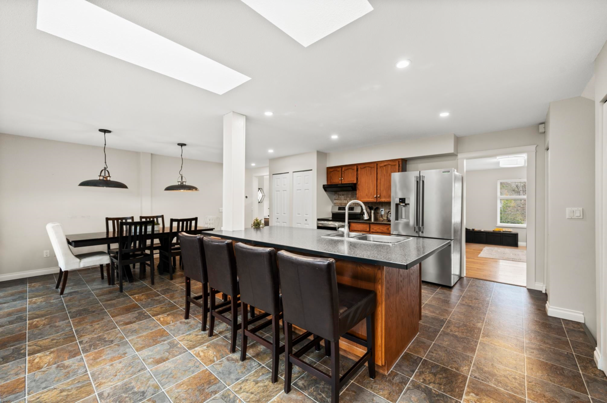 Powder Room Photo of 8995 Trattle Street, Langley, BC