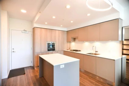 1403 3833 Evergreen Place, Burnaby, BC, Burnaby — Apartment/Condo for sale