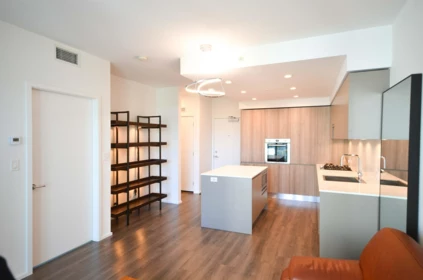 1403 3833 Evergreen Place, Burnaby, BC, Burnaby — Apartment/Condo for sale