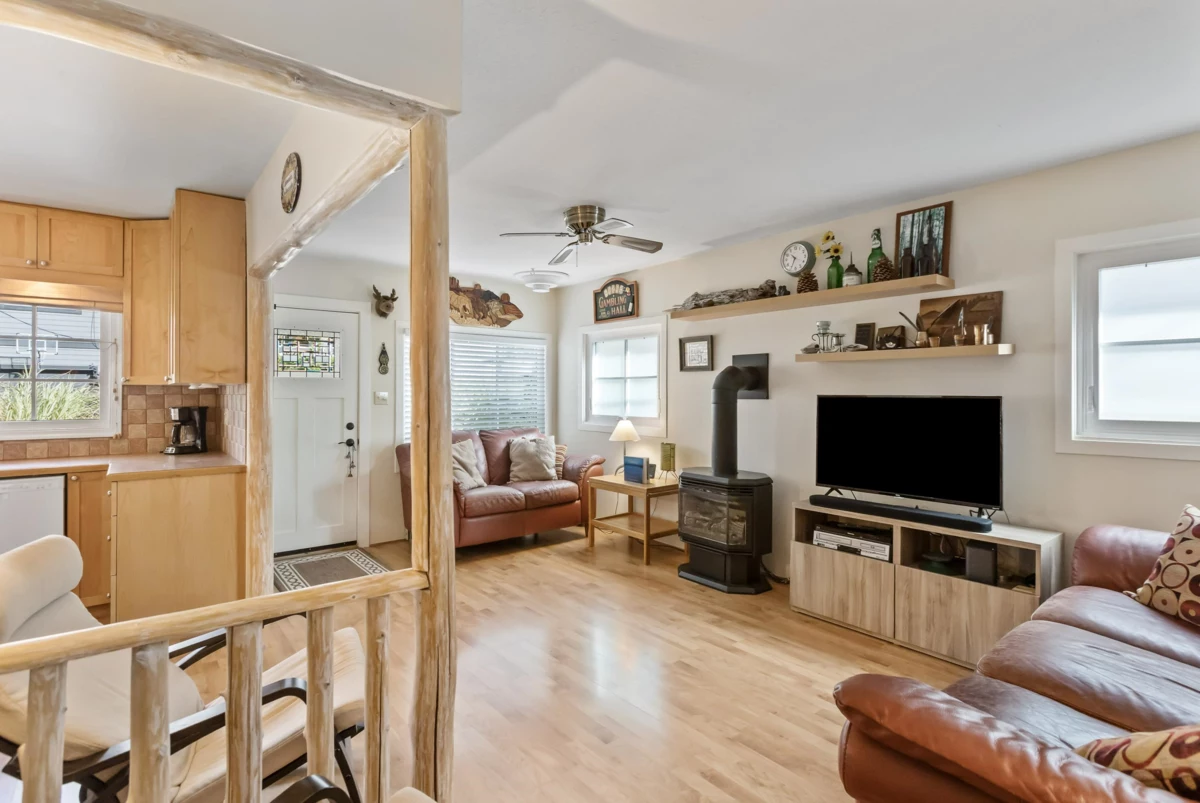 Bedroom 4 Photo of 279 Fir Street, Chilliwack, BC