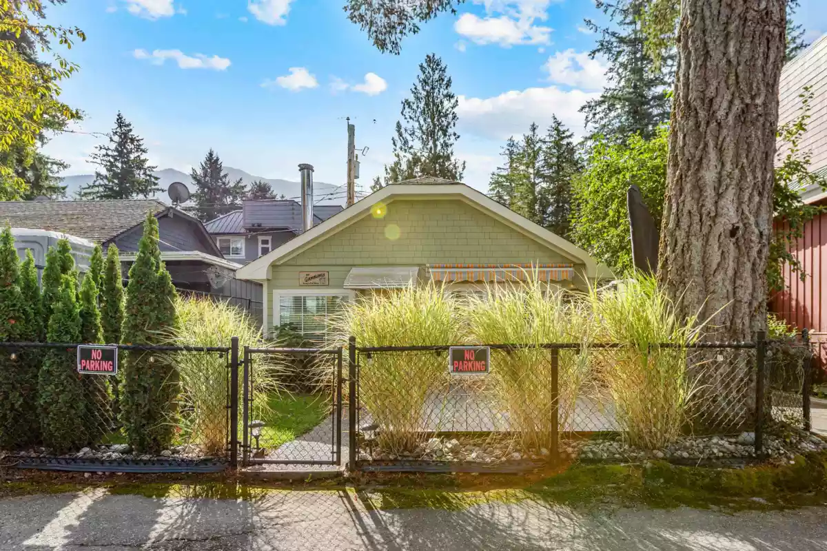 Family Room Photo of 279 Fir Street, Chilliwack, BC