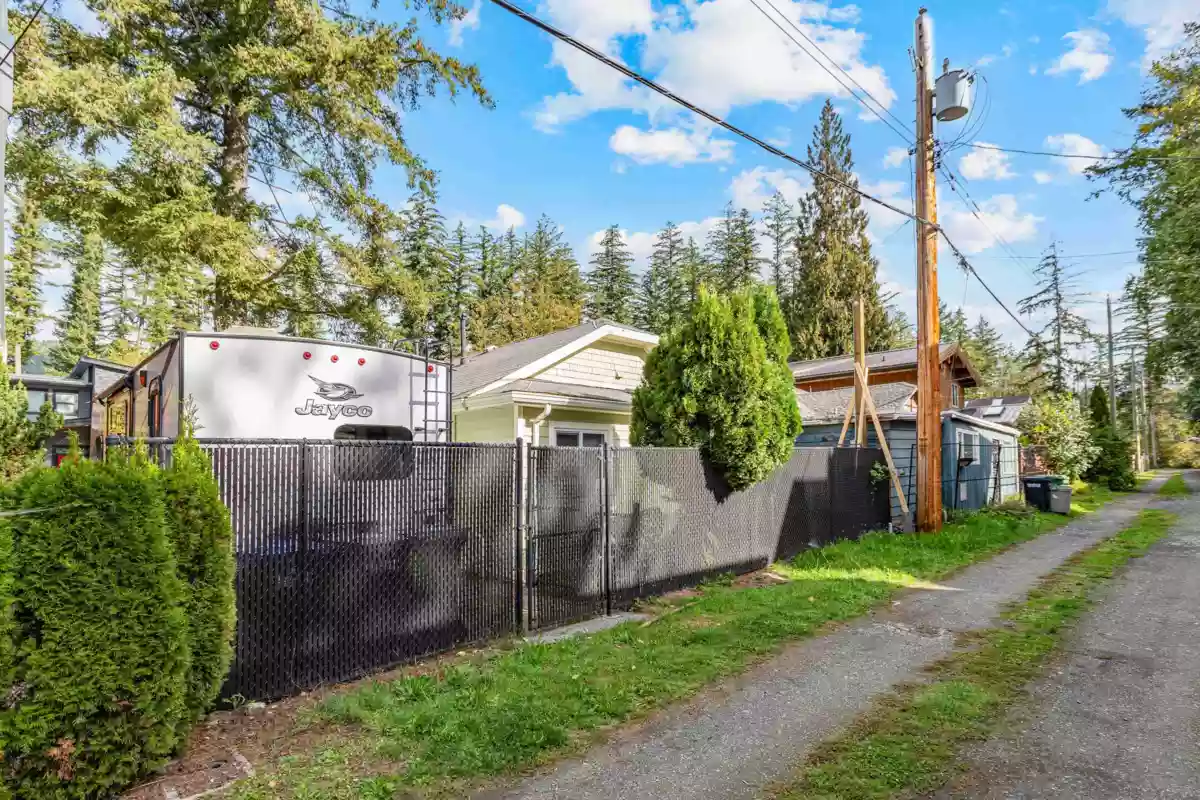 Mudroom Photo of 279 Fir Street, Chilliwack, BC