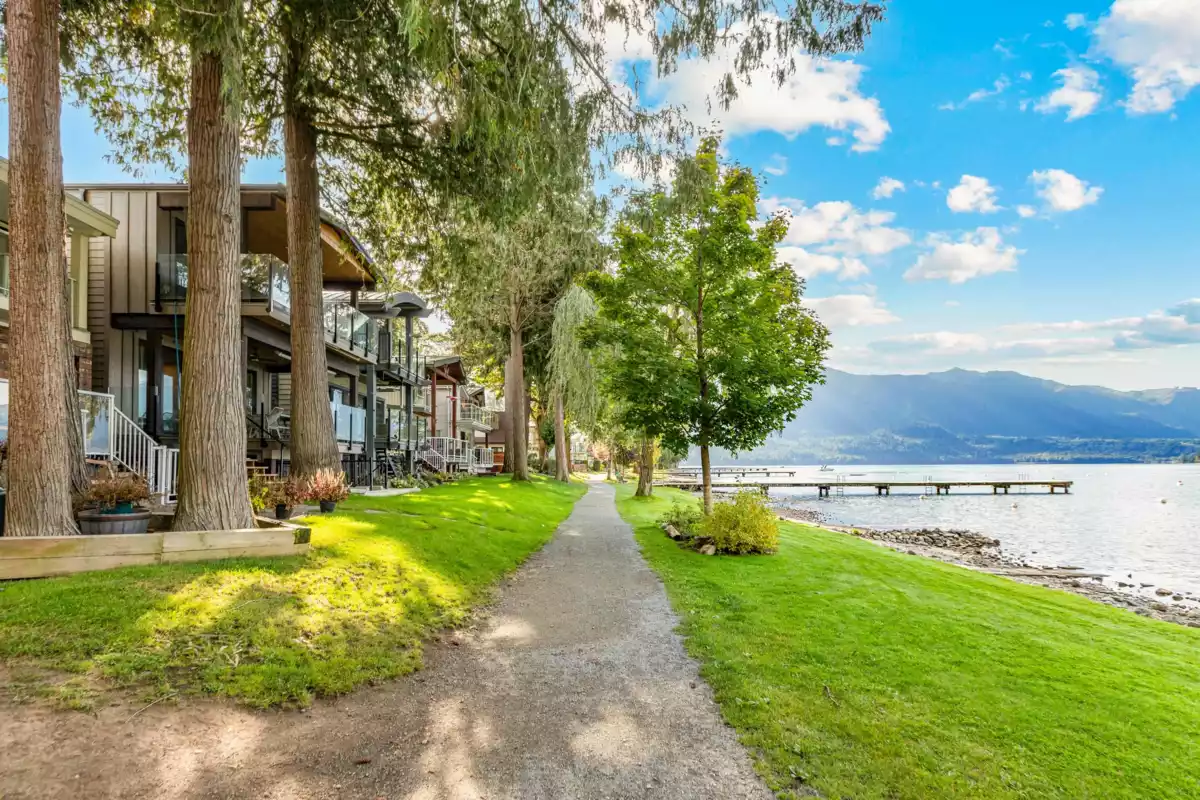 Outdoor Deck Photo of 279 Fir Street, Chilliwack, BC
