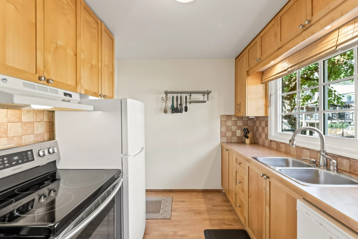 Primary Bathroom Photo of 279 Fir Street, Chilliwack, BC