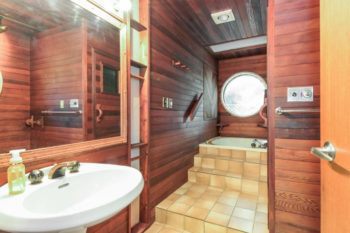 Backyard Photo of 2143 180 Street, Surrey, BC