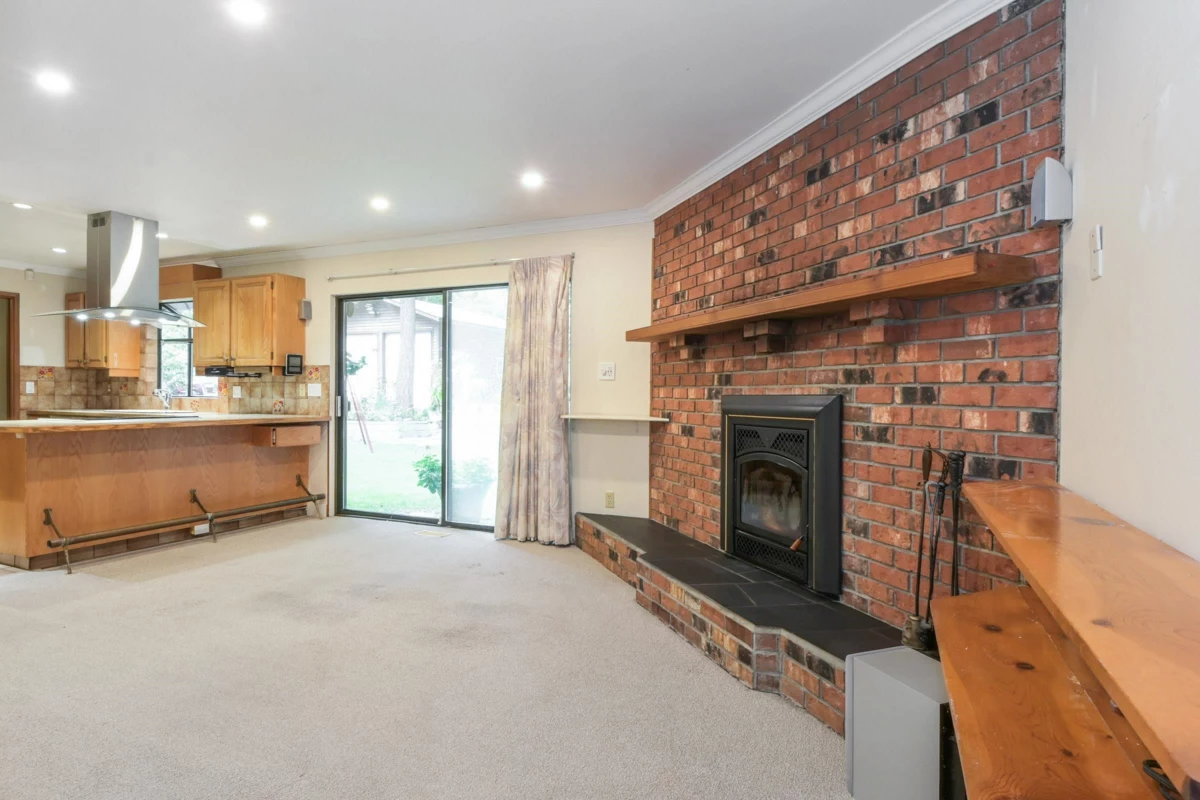 Breakfast Nook Photo of 2143 180 Street, Surrey, BC