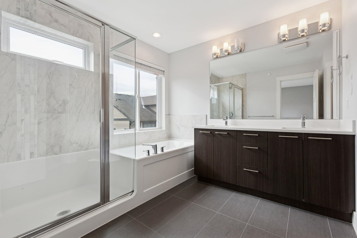 Hallway Photo of 4668 Robin Lane, Tsawwassen, BC