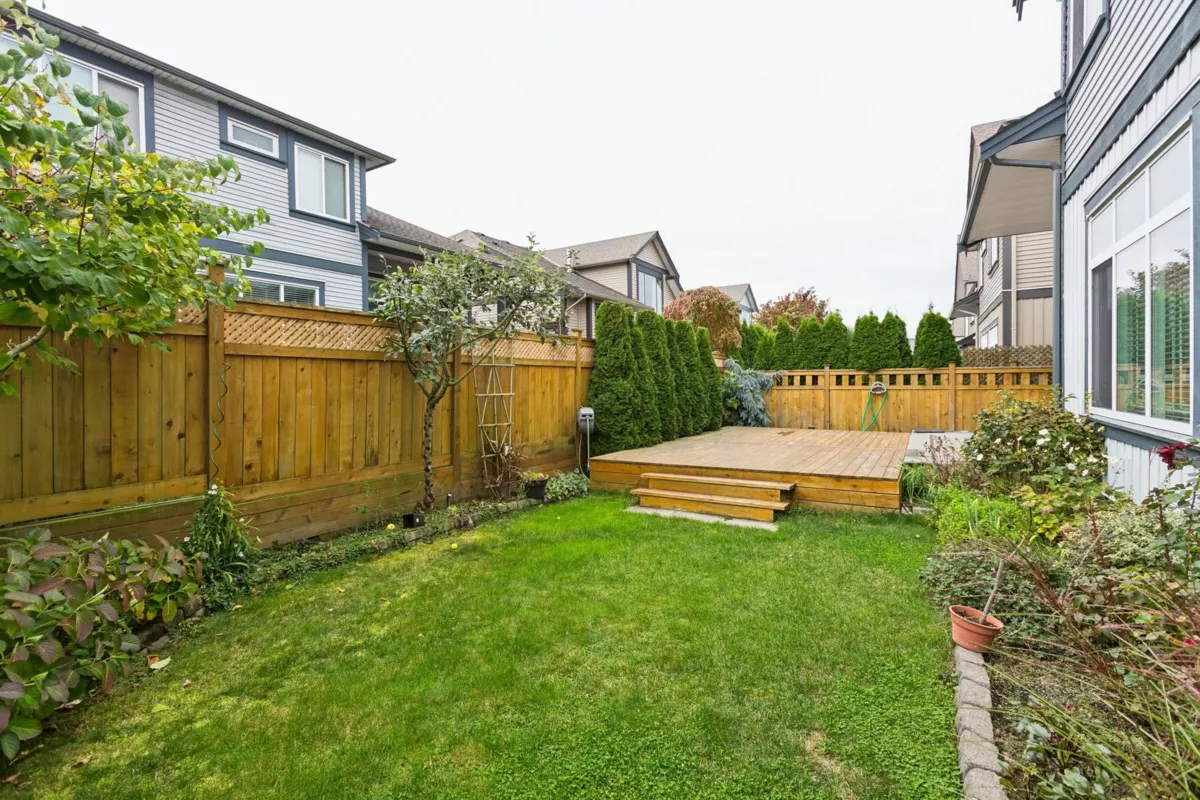 Swimming Pool Photo of 4668 Robin Lane, Tsawwassen, BC