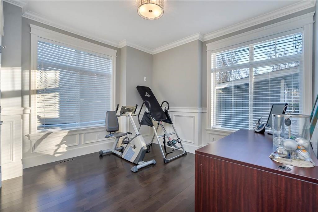Guest Bathroom Photo of 16329 8 Avenue, Surrey, BC