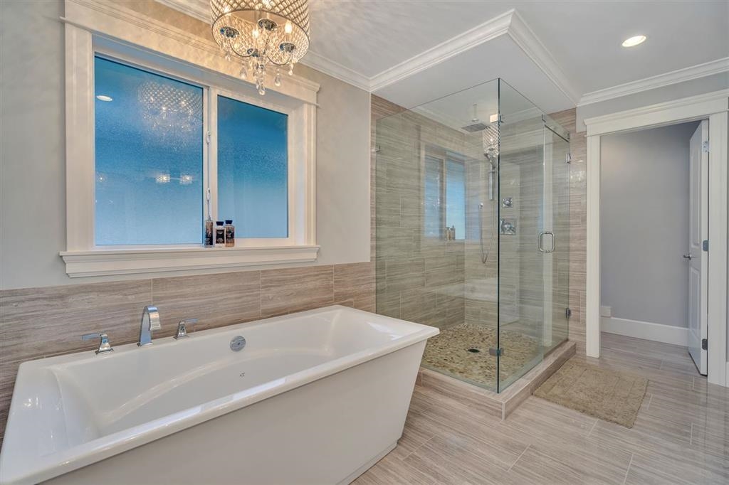 Mudroom Photo of 16329 8 Avenue, Surrey, BC