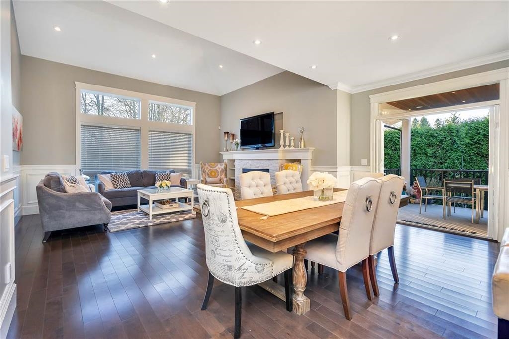 Primary Bathroom Photo of 16329 8 Avenue, Surrey, BC