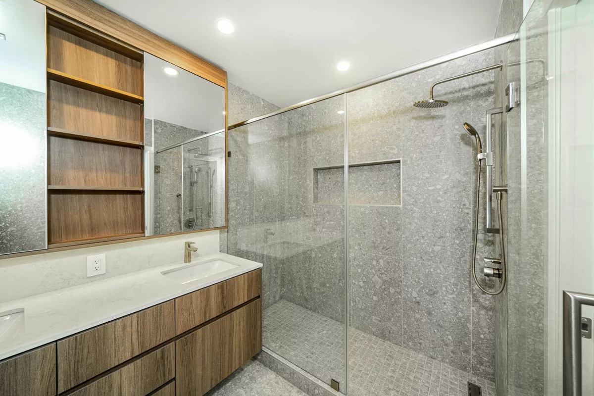 Basement Recreation Room Photo of 505 5212 Cambie Street, Vancouver, BC