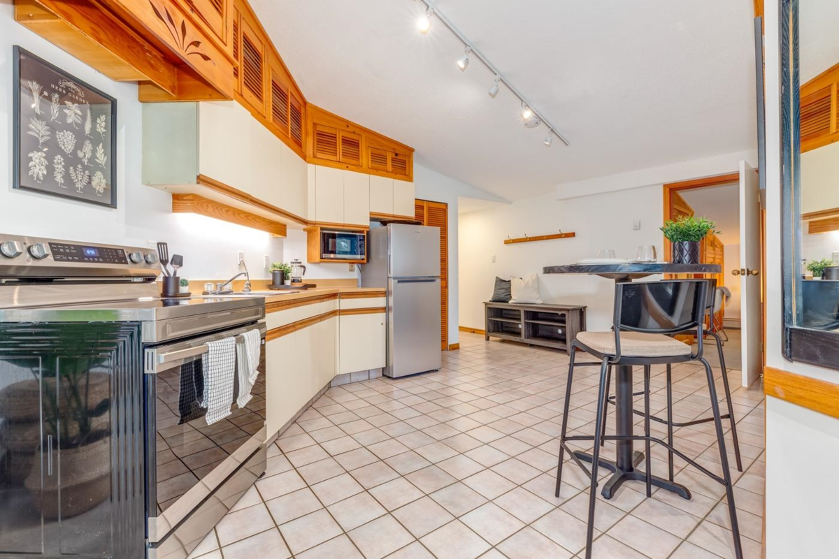 Living Room Photo of 417 2111 Whistler Road, Whistler, BC