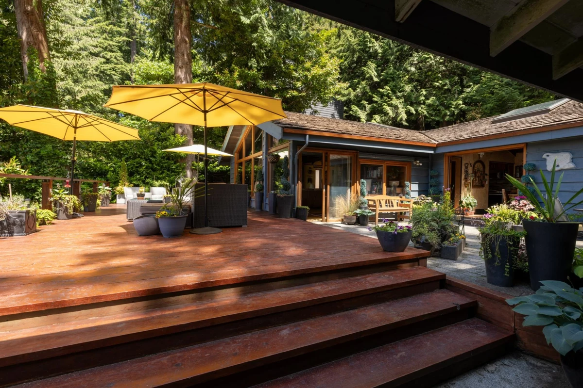 Hot Tub / Spa Photo of 315 Bayview Road, Lions Bay, BC