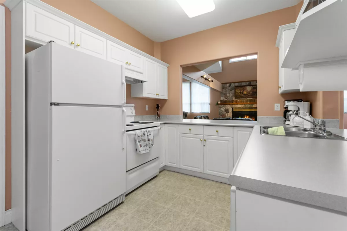 Outdoor Kitchen Photo of 10 46360 Valleyview Road, Chilliwack, BC