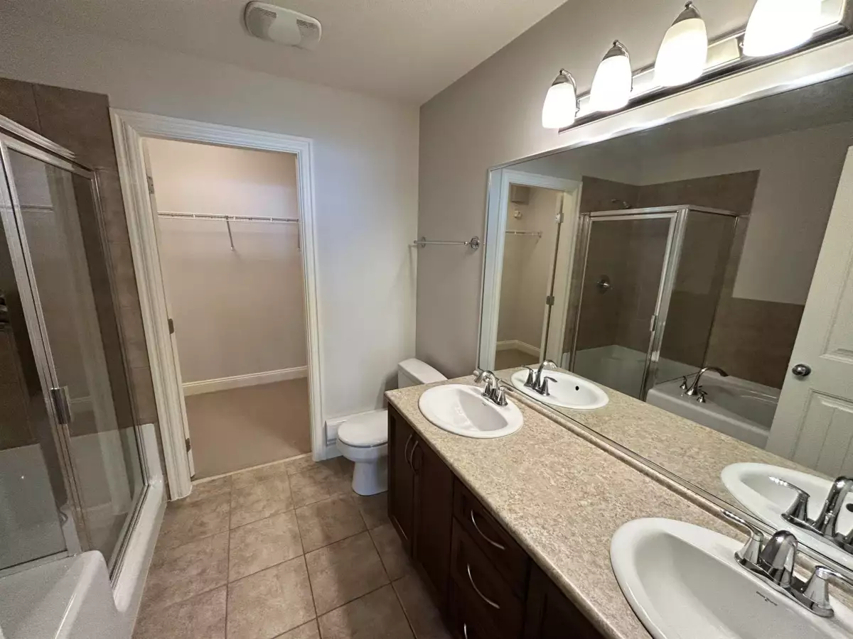 Loft / Bonus Room Photo of 215 22150 Dewdney Trunk Road, Maple Ridge, BC