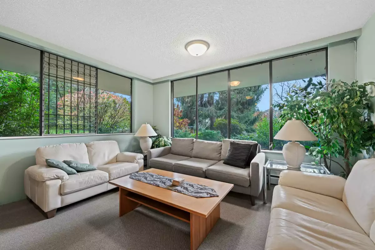 Garden / Landscaping Photo of 801 114 W Keith Road, North Vancouver, BC