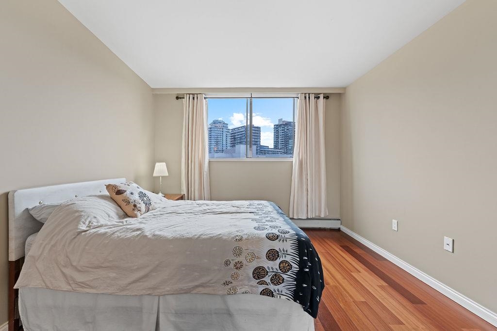 Laundry Room Photo of 801 114 W Keith Road, North Vancouver, BC