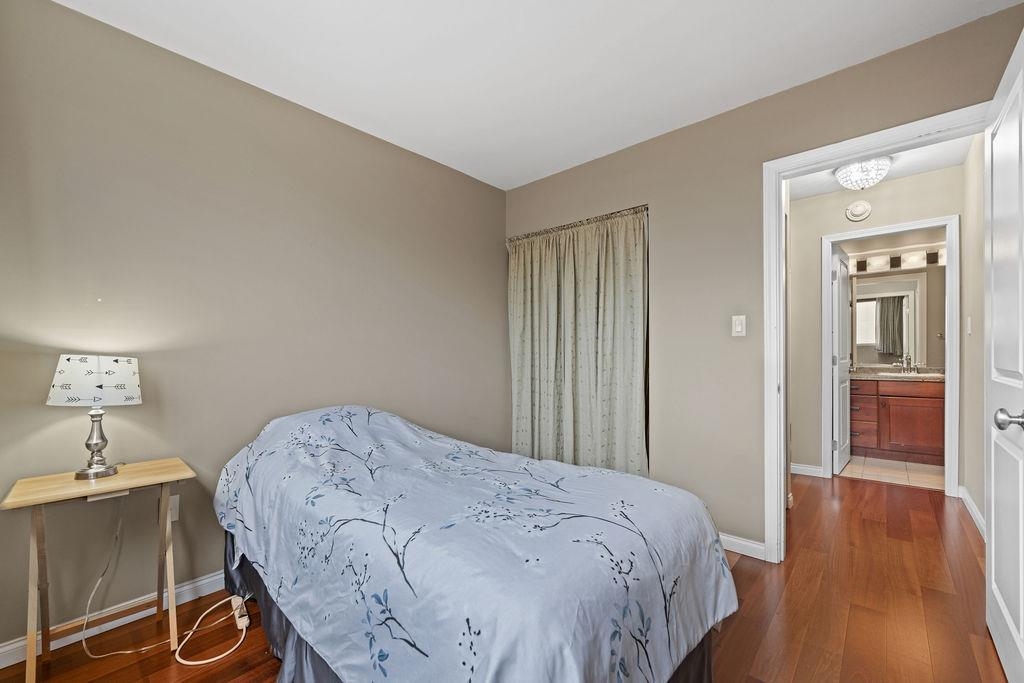 Powder Room Photo of 801 114 W Keith Road, North Vancouver, BC