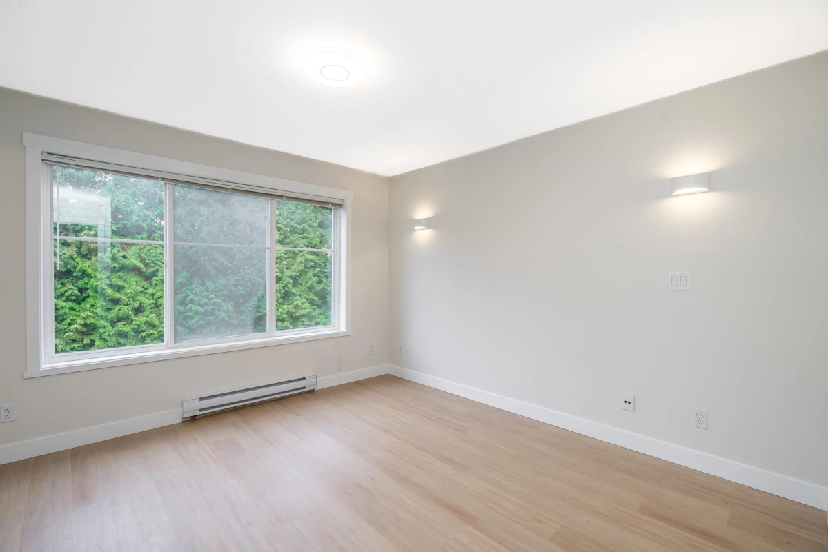 Guest Bathroom Photo of 208 2828 152 Street, Surrey, BC