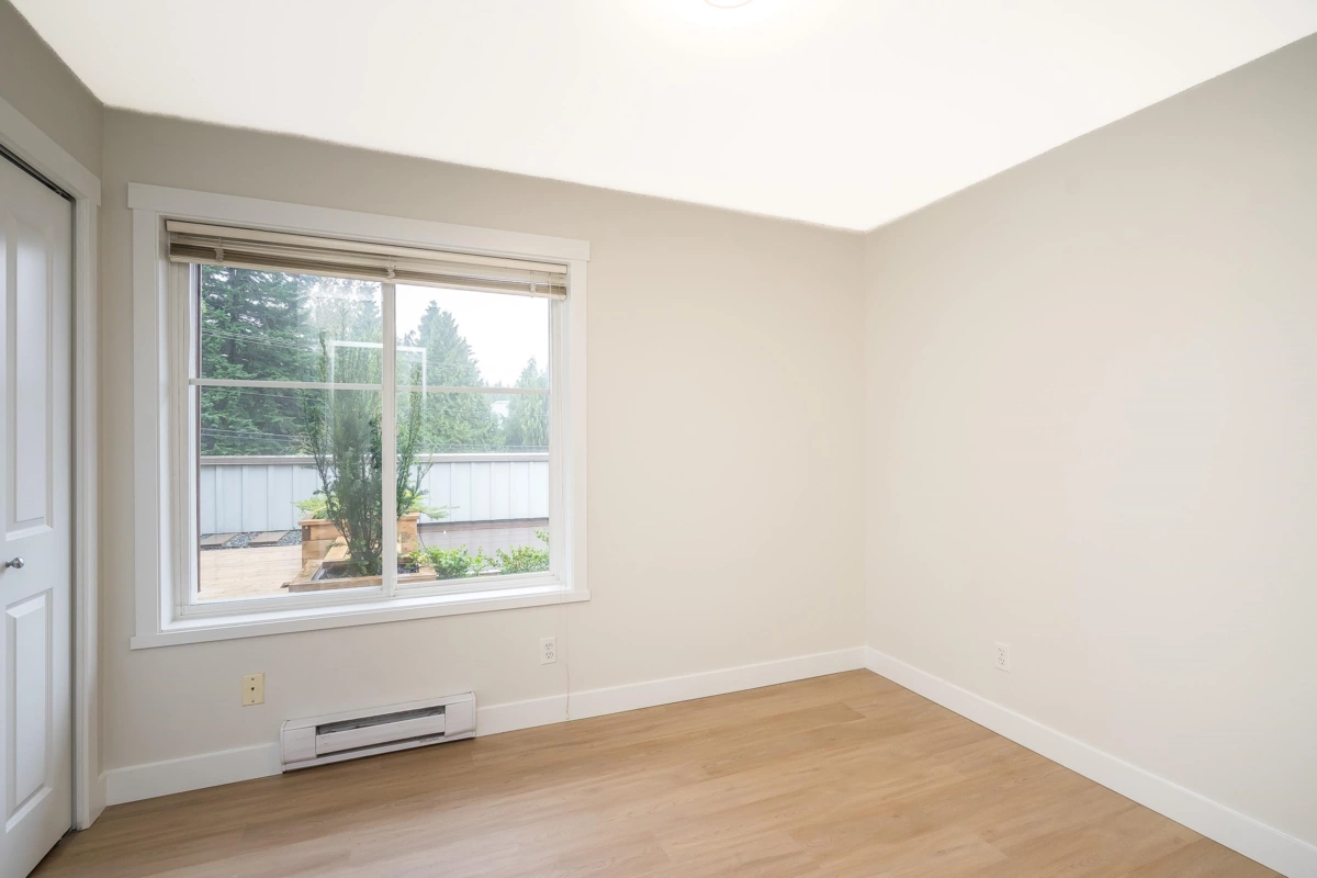 Walk-In Closet Photo of 208 2828 152 Street, Surrey, BC