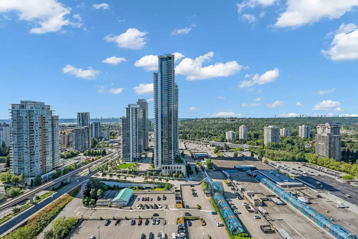 Hallway Photo of 2906 9888 Cameron Street, Burnaby, BC