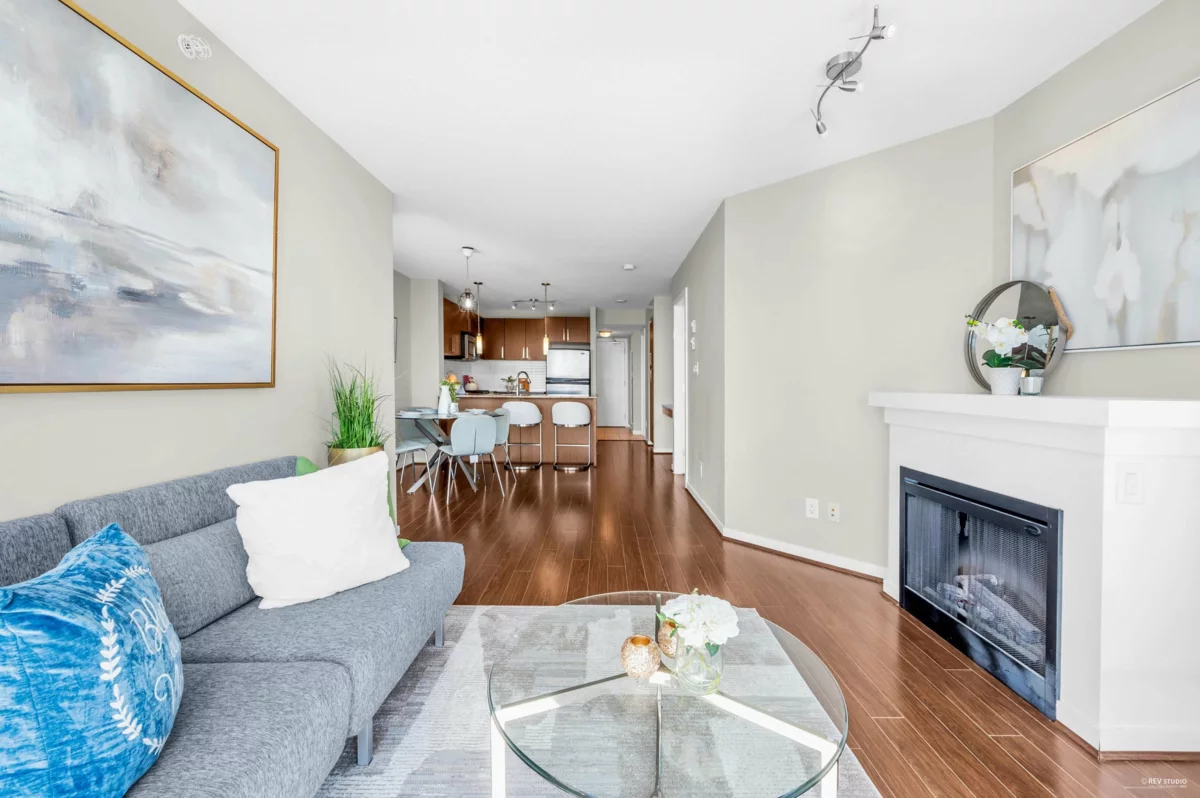 Kitchen Island Photo of 2906 9888 Cameron Street, Burnaby, BC