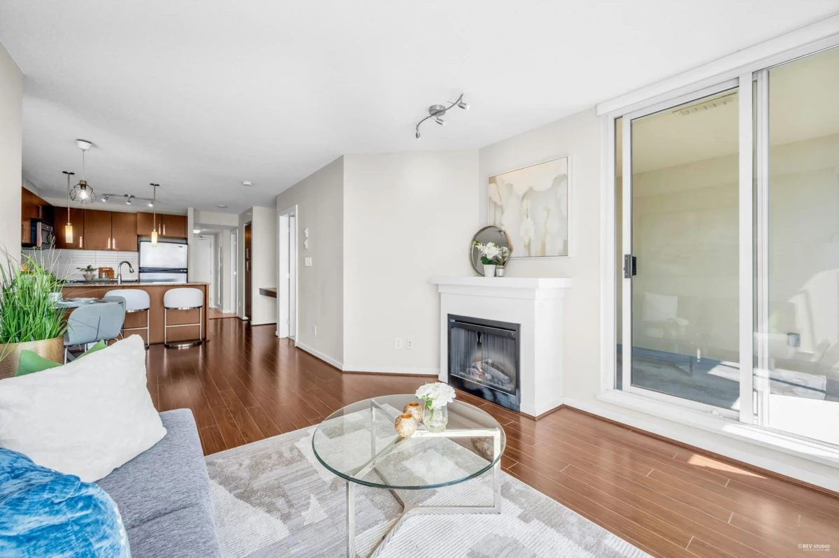 Kitchen Photo of 2906 9888 Cameron Street, Burnaby, BC