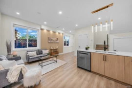 2 2703 E 3rd Avenue, Vancouver, BC