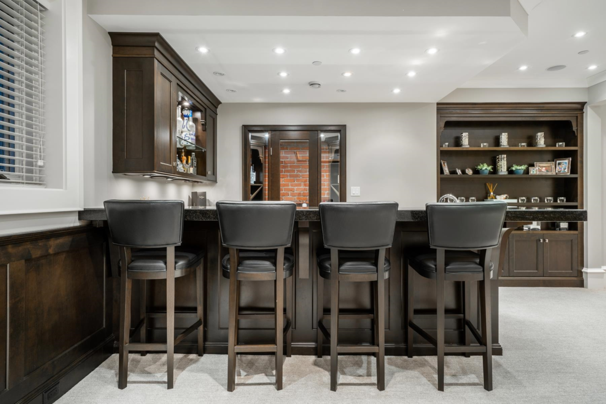 Laundry Room Photo of 2312 Kings Avenue, West Vancouver, BC