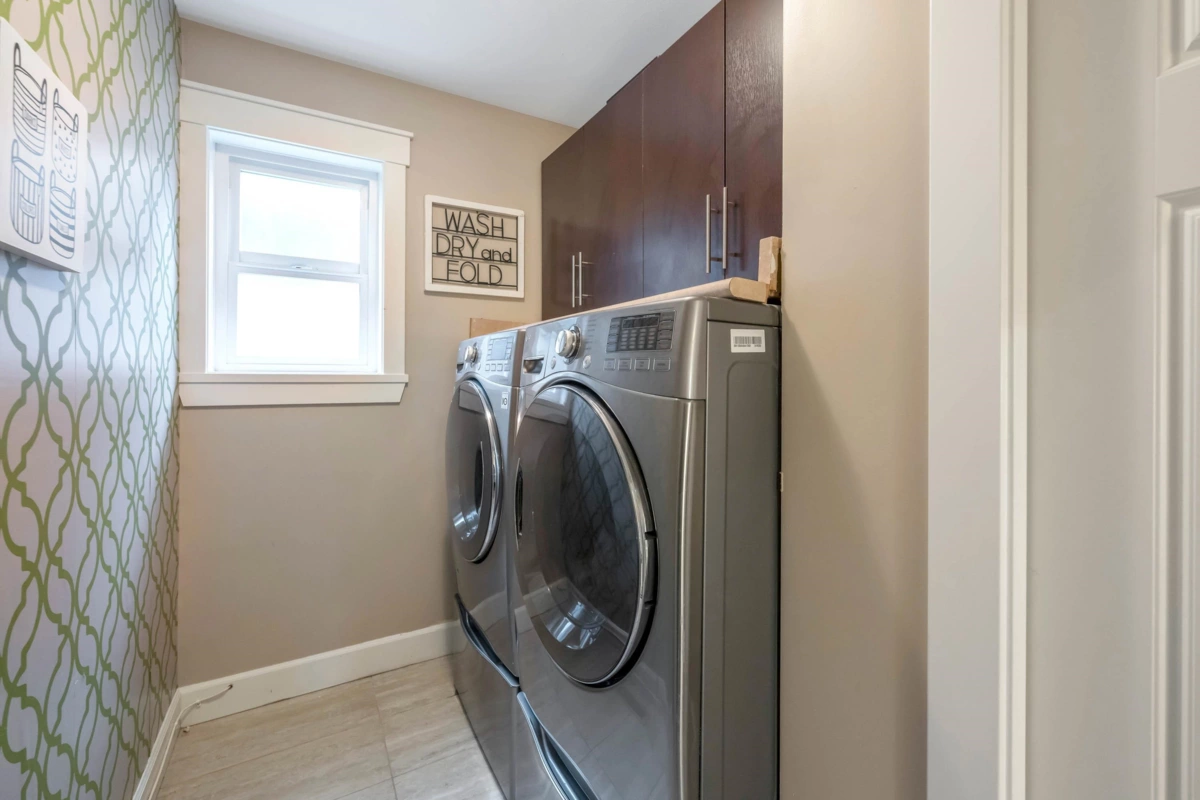 Swimming Pool Photo of 8121 210a Street, Langley, BC