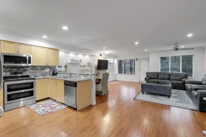 132 12040 68 Avenue, Surrey, BC, West Newton — 4 bed townhouse for sale