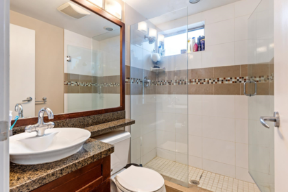 Laundry Room Photo of 1401 1228 W Hastings Street, Vancouver, BC