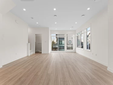 Kitchen Island Photo of 18 4337 Boundary Road, Richmond, BC