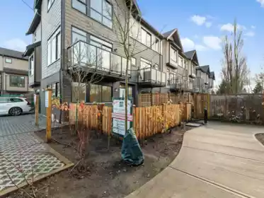 18 4337 Boundary Road, Richmond, BC
