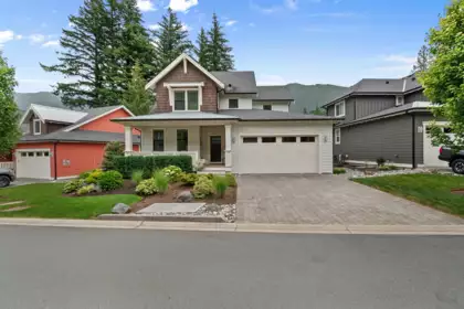 43331 Creekside Circle, Lindell Beach, BC, Lindell Beach — 3 bed single family residence for sale