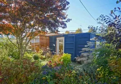 Garden / Landscaping Photo of 4379 Welwyn Street, Vancouver, BC