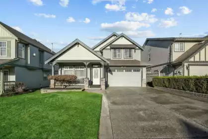 32653 Hood Avenue, Mission, BC, Mission — Single Family Residence for sale