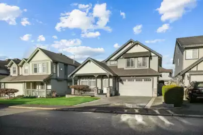 32653 Hood Avenue, Mission, BC, Mission — Single Family Residence for sale