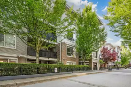 C402 8929 202 Street, Langley, BC, Langley — Apartment/Condo for sale