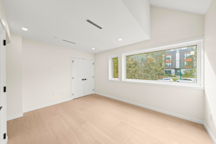 Entry Foyer Photo of 1 2091 E 20th Avenue, Vancouver, BC
