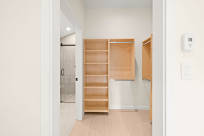 Hallway Photo of 1 2091 E 20th Avenue, Vancouver, BC