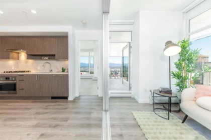 Kitchen Photo of 3305 13350 Central Avenue, Surrey, BC