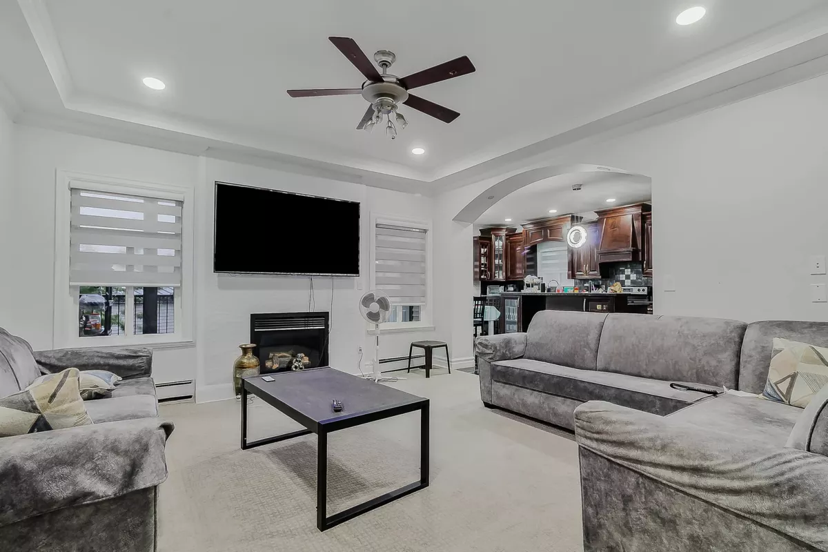 Family Room Photo of 6842 131 Street, Surrey, BC