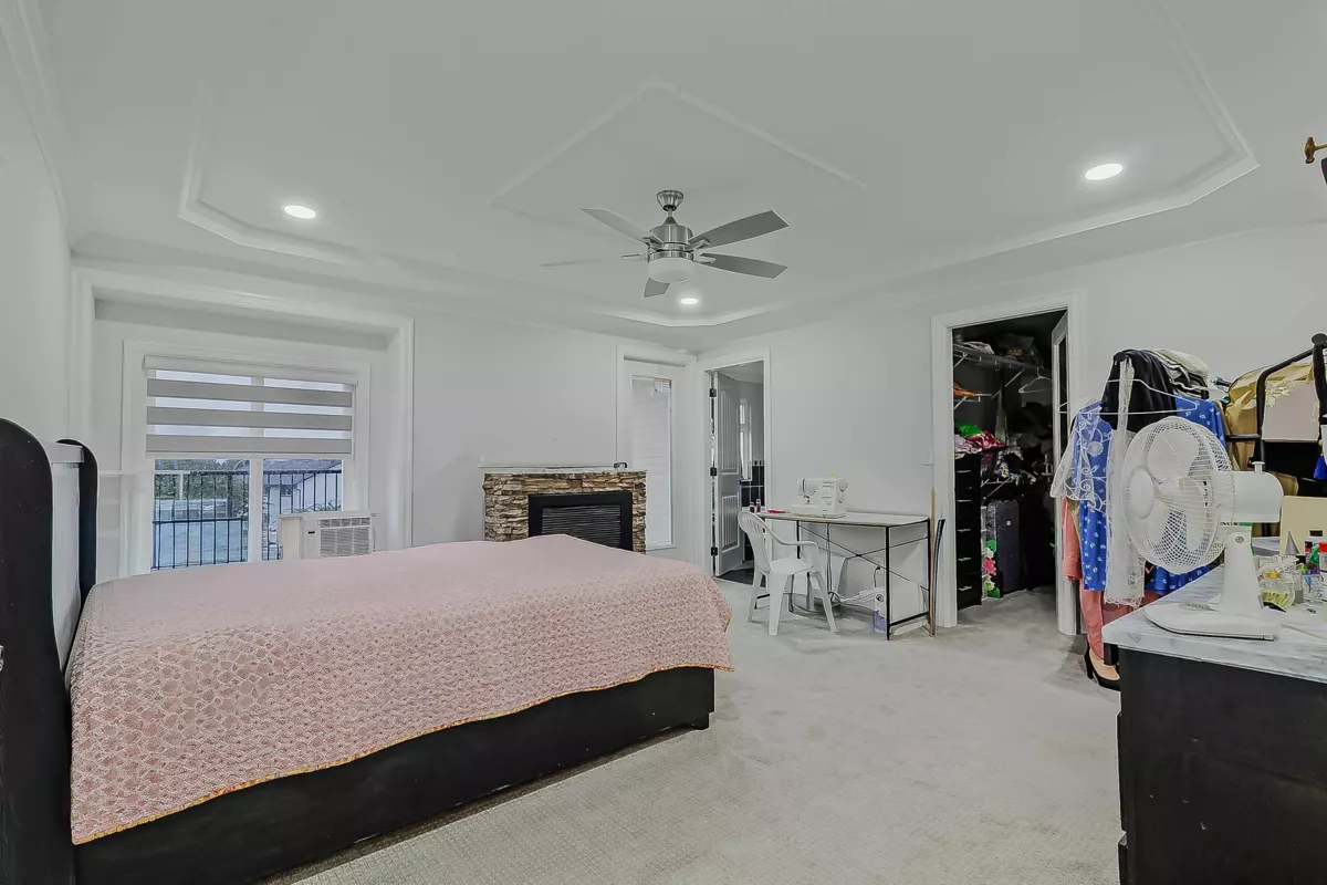 Powder Room Photo of 6842 131 Street, Surrey, BC