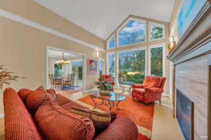 1578 Inglewood Avenue, West Vancouver, BC