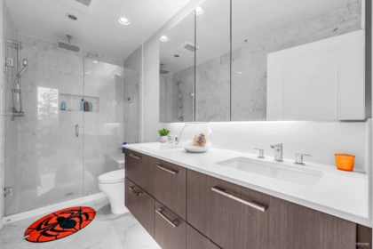 1102 3533 Ross Drive, Vancouver, BC, Vancouver — Apartment/Condo for sale